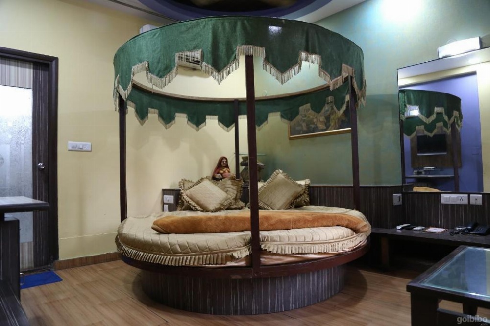 Super Deluxe Air Conditioining Room